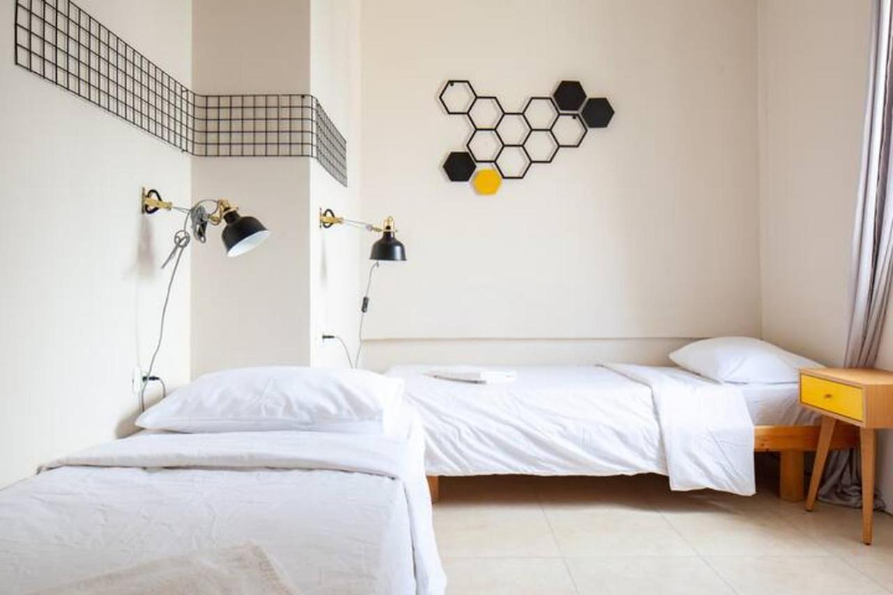 Ourplace Nachalat Binyamin Тел Авив Екстериор снимка