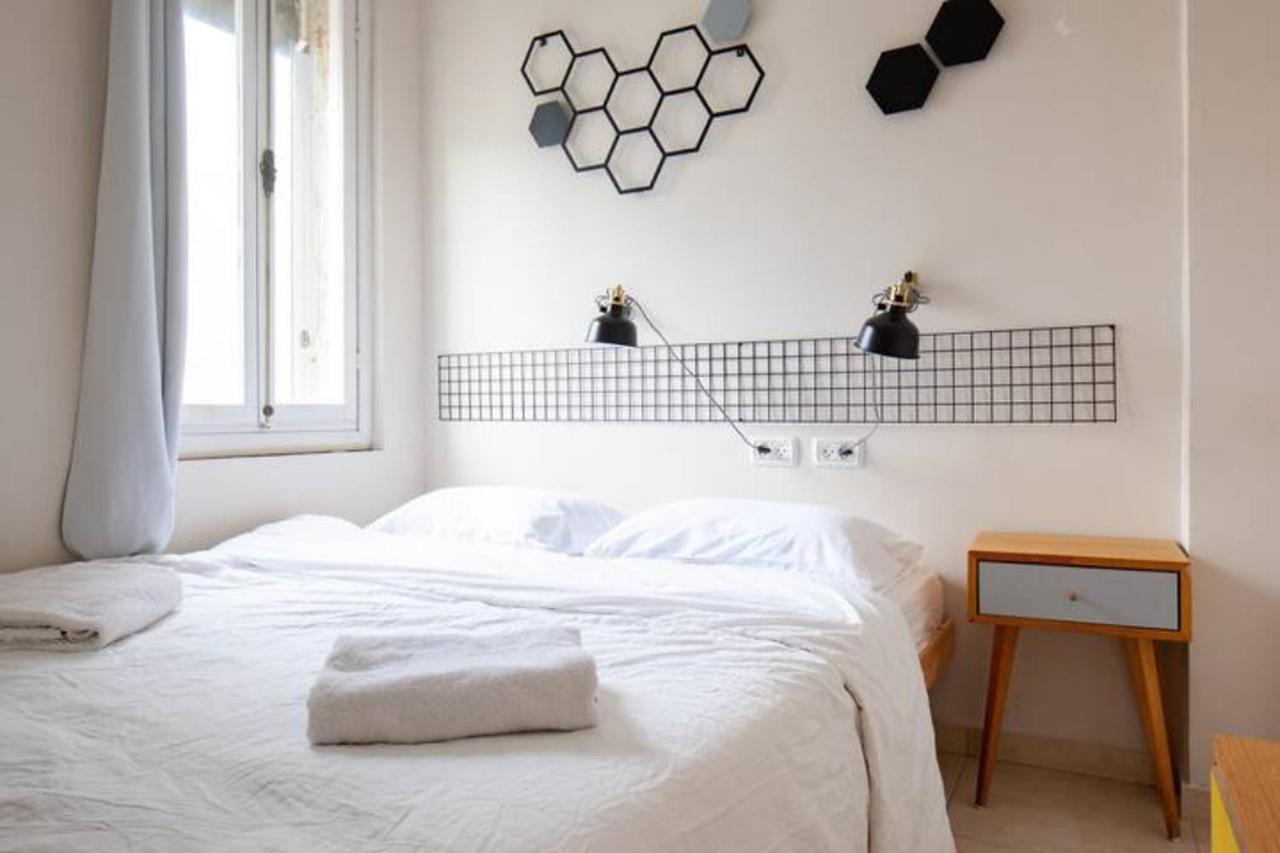Ourplace Nachalat Binyamin Тел Авив Екстериор снимка