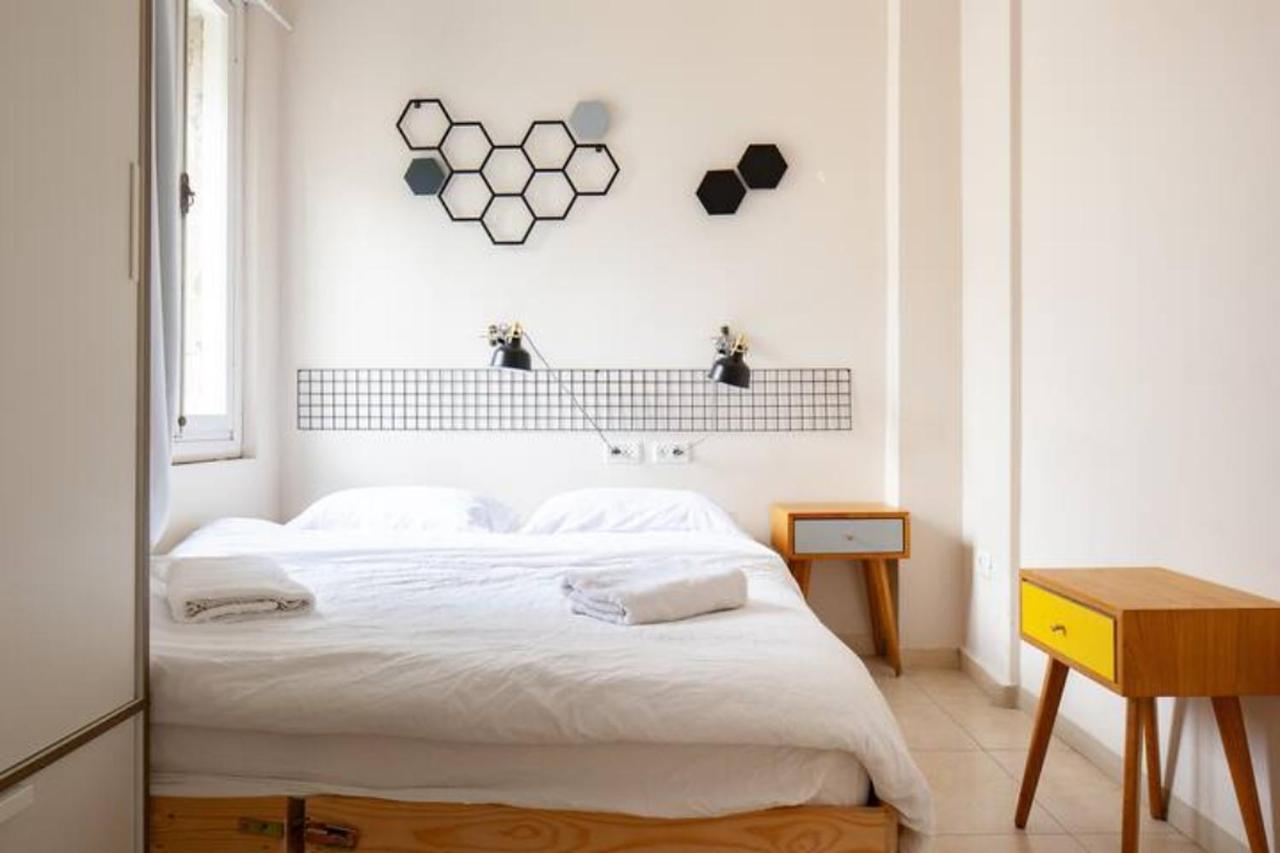 Ourplace Nachalat Binyamin Тел Авив Екстериор снимка