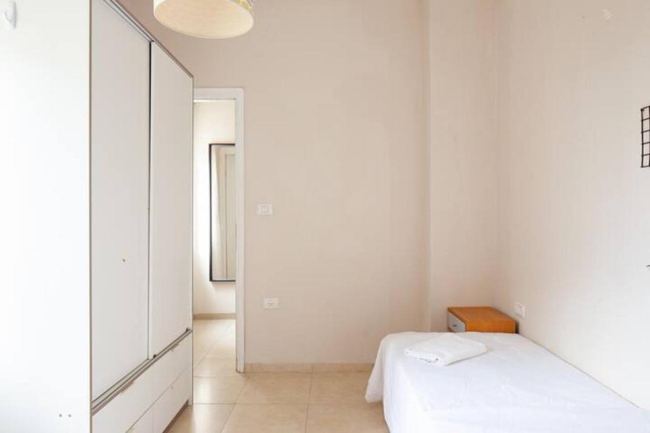 Ourplace Nachalat Binyamin Тел Авив Екстериор снимка