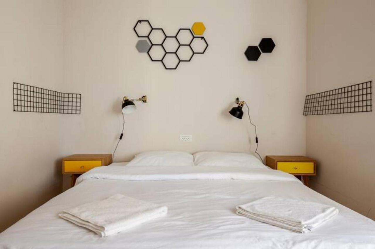 Ourplace Nachalat Binyamin Тел Авив Екстериор снимка